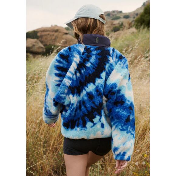 NWT Free People Movement Rocky Ridge Pullover in Ocean Tie Dye - Picture 2 of 9